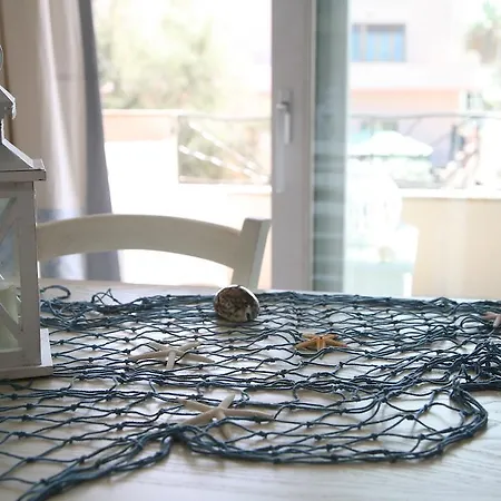 아파트 La Rosa Del Mare *